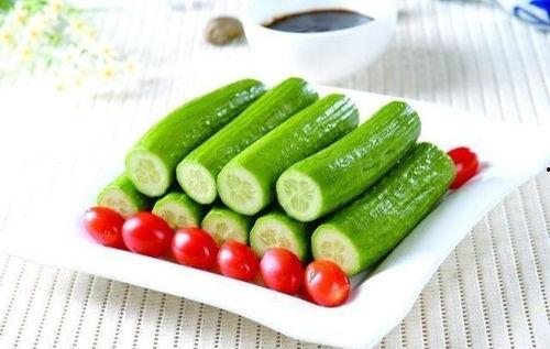 吃瓜能喝酒啊,尽享欢乐时光