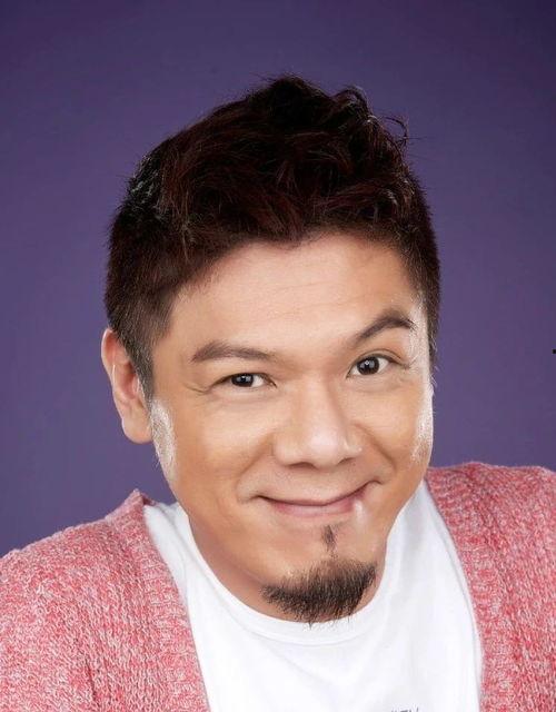 香港明星默默吃瓜,揭秘娱乐圈幕后真相