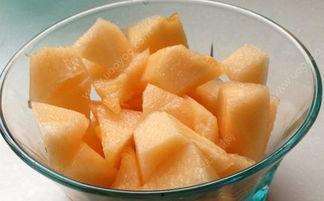 吃哈密瓜嗓子破皮