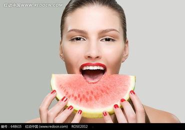 搞笑女吃瓜图像