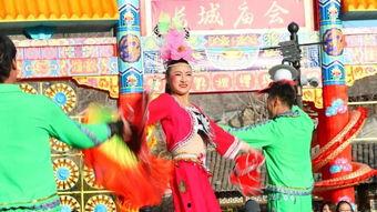 济公参加庙会吃瓜