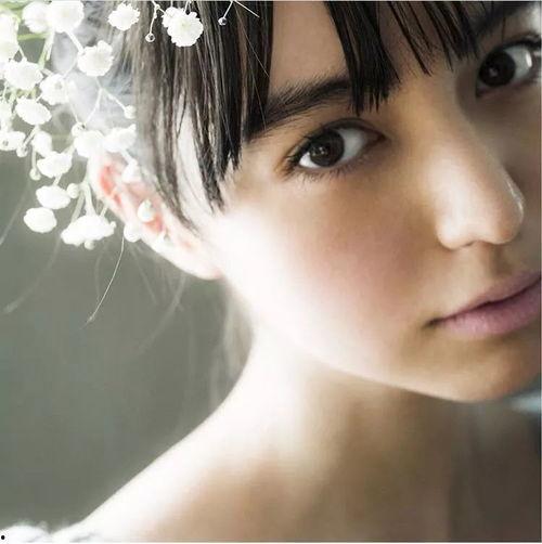 吃瓜日本混血模特,揭秘日本模特的吃瓜日常