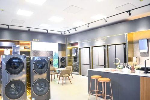 卖衣服的店吃瓜,揭秘卖衣服店的吃瓜趣事